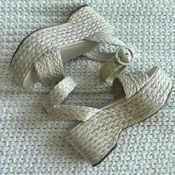 Marc Fisher Marcell flat form wedge - Picture 2 of 3